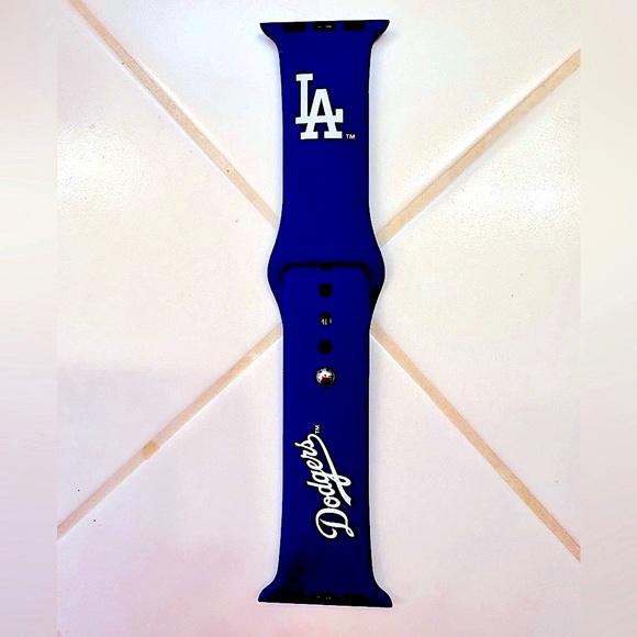 🆕 MLB Los Angeles Dodgers Apple Watch Band   (3 Available) - Picture 3 of 8